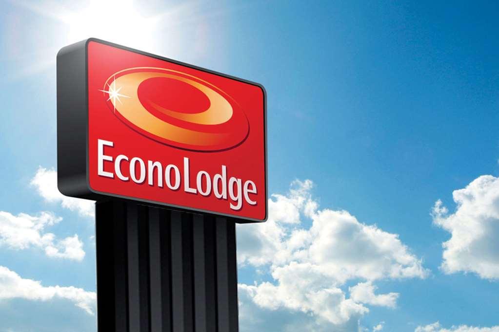 Econo Lodge Портидж Екстериор снимка
