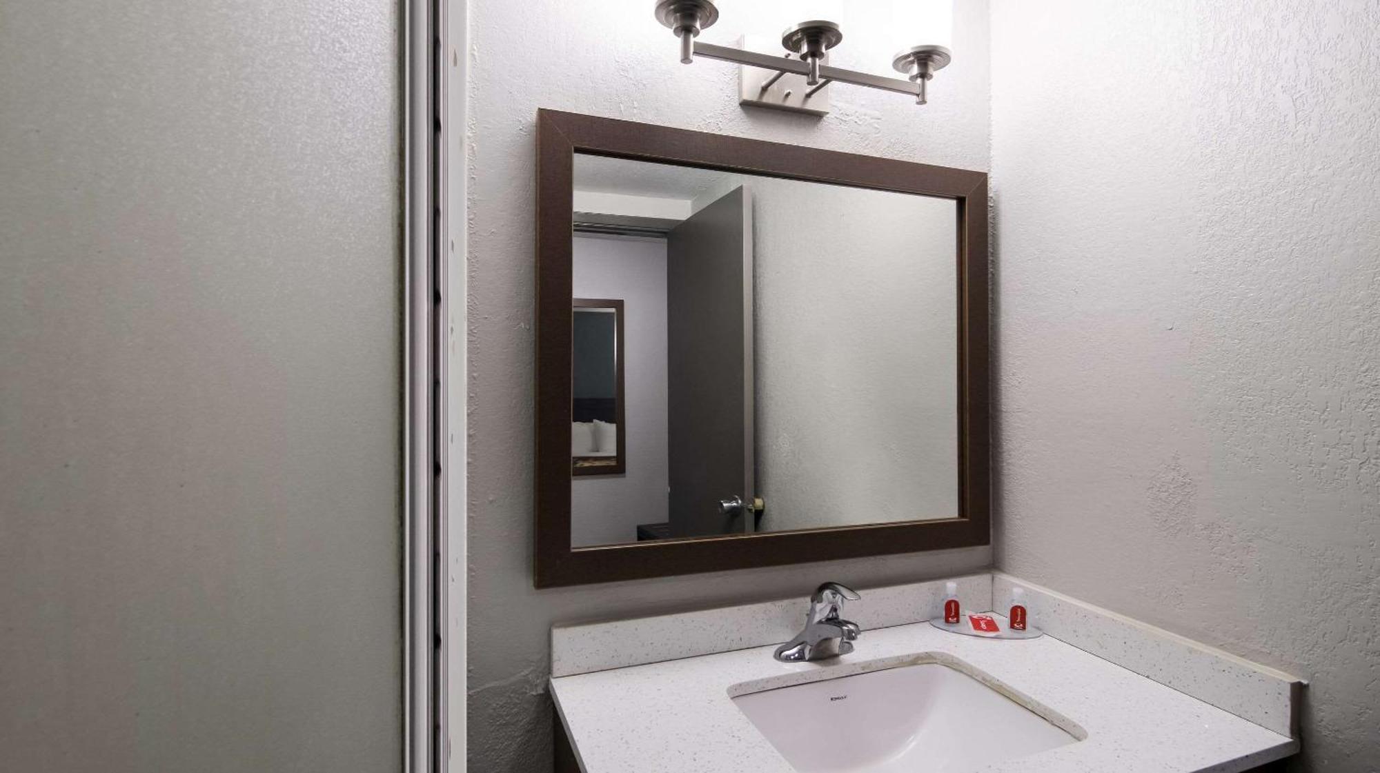 Econo Lodge Портидж Екстериор снимка