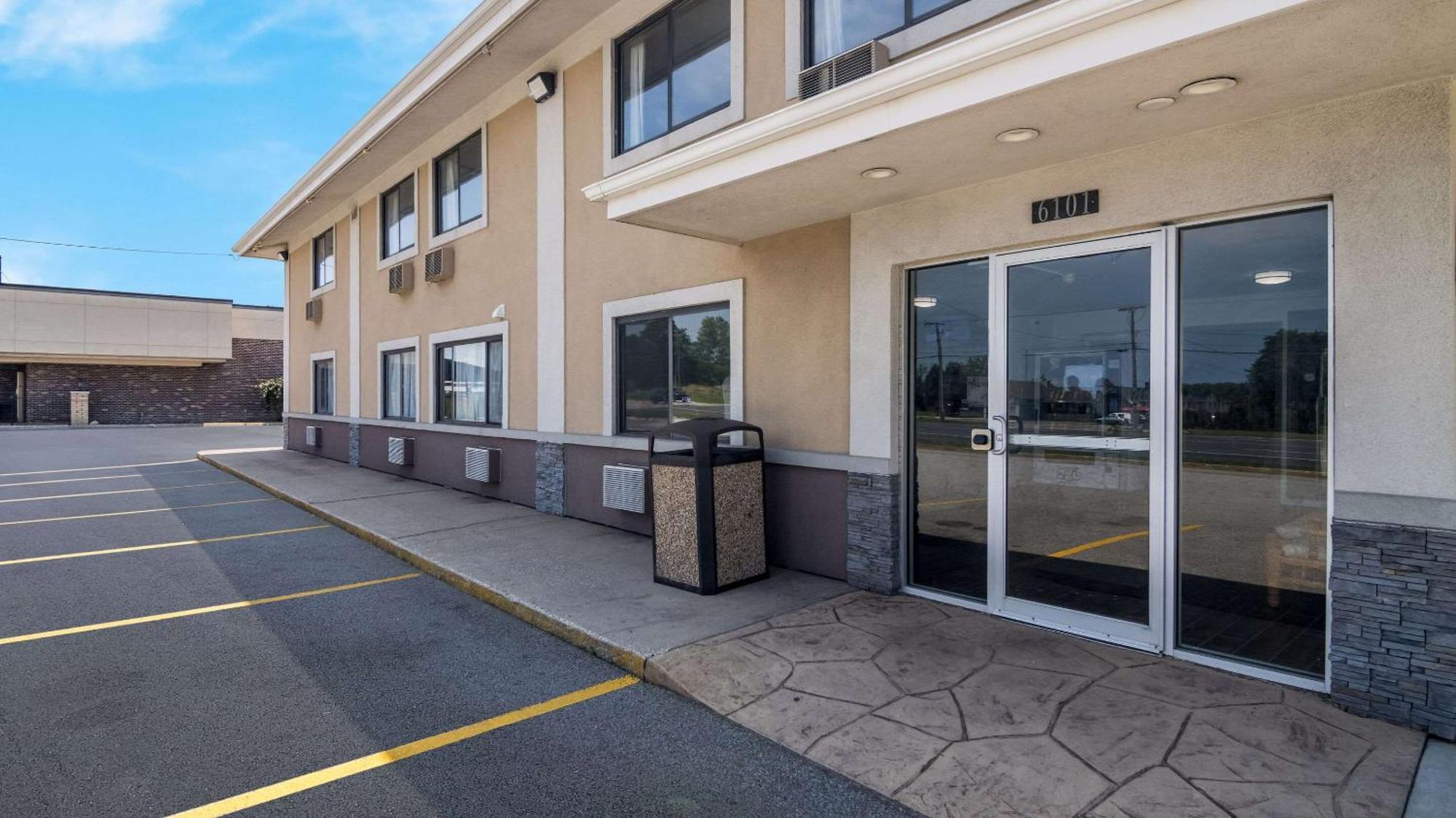 Econo Lodge Портидж Екстериор снимка